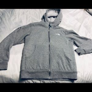 Northface Men’s small/petite fleece jacket.